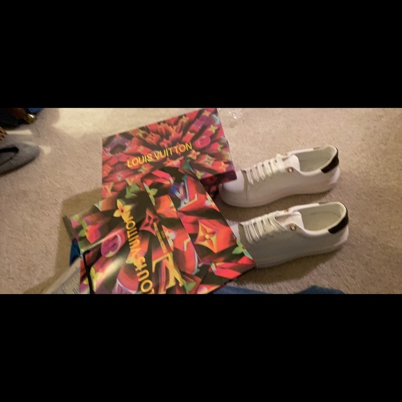 New Louis Vuitton Tennis shoes AAA, size 39 EU - Picture 7 of 11